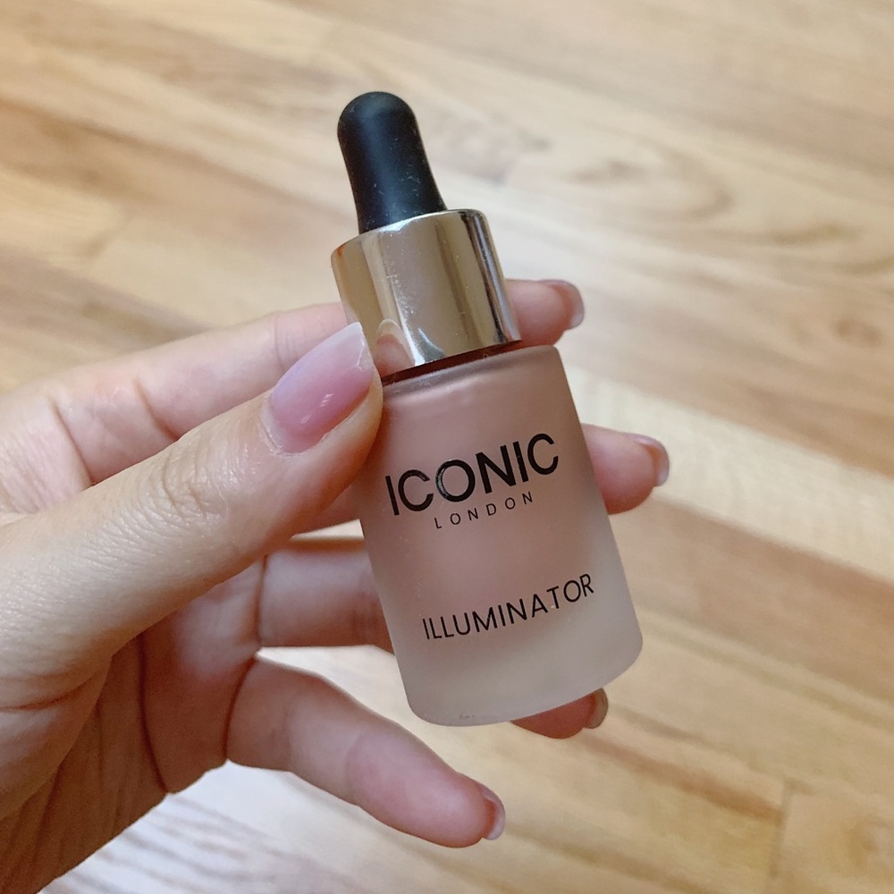 ICONIC LONDON Iluminator Liquid Highlight #Blush